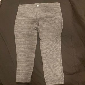 Gray capri leggings